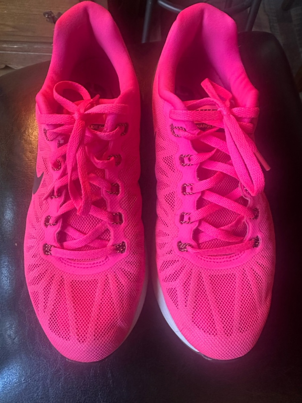 Nike Women's Neon Pink Lightweight Running Shoes - Picture 2 of 13